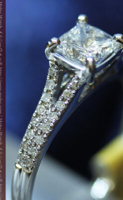 33石プリンセスカットのダイヤモンド・18金リング-A0237-7