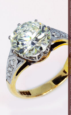 2.5カラットのダイヤモンド18金リング-A0243-4