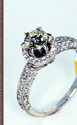 0.8カラットのダイヤモンド18金リング-A0246-3