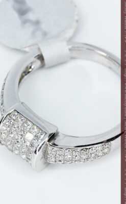 72石のダイヤモンドが煌めく18金リング-A0248-6