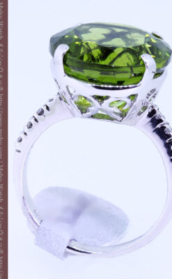 11.5カラットの大型ペリドットの18金リング-A0277-9