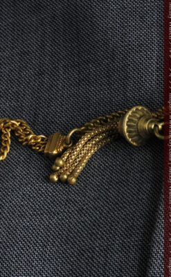 遊び心のあるアンティーク懐中時計チェーン 飾り付き複線-C0457-8