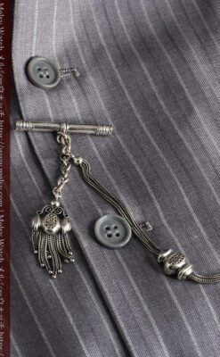 三つ揃いの飾りが映える 銀無垢アンティーク懐中時計チェーン-C0471-1