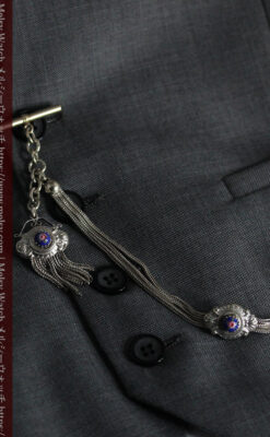 立体的な青い飾りの綺麗な銀のアンティーク懐中時計チェーン-C0482-1