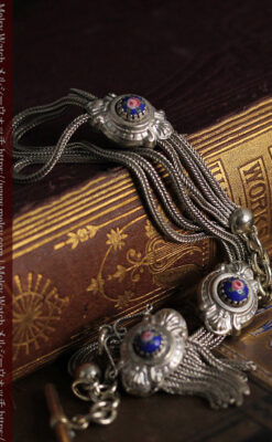 立体的な青い飾りの綺麗な銀のアンティーク懐中時計チェーン-C0482-4