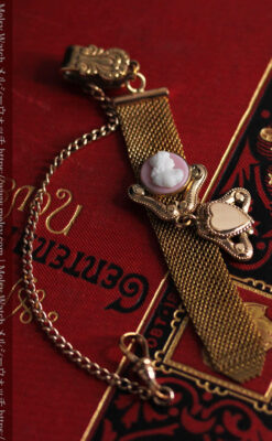 徽章型アンティーク懐中時計チェーン 女性とハート-C0483-10