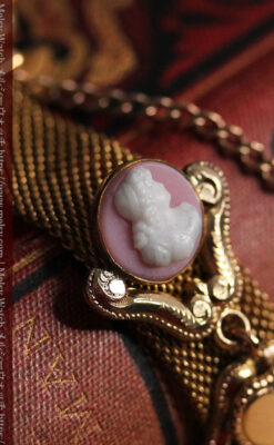 徽章型アンティーク懐中時計チェーン 女性とハート-C0483-7