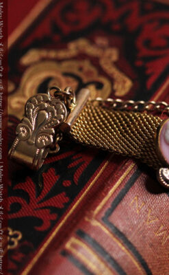 徽章型アンティーク懐中時計チェーン 女性とハート-C0483-8