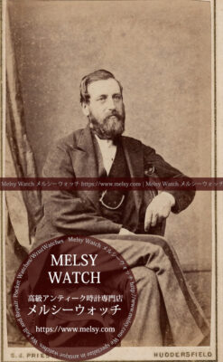 髭を蓄え足を組む男性 【1900年頃】 懐中時計チェーン