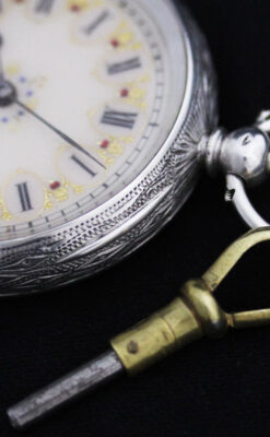 スイス製の銀無垢アンティーク懐中時計-P2200-11