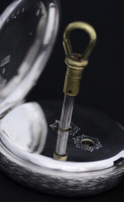 スイス製の銀無垢アンティーク懐中時計-P2200-12