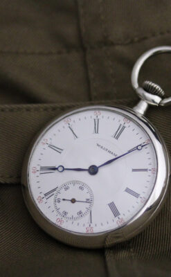 ウォルサムの銀無垢アンティーク懐中時計-P2219-3