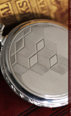 オメガの幾何学デザインのお洒落な銀無垢アンティーク懐中時計 【1934年製】-P2270-14