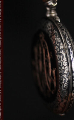 黒金装飾と彫りが美しいロンジンの銀無垢アンティーク懐中時計 【1905年製】革紐付き-P2274-13