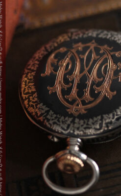 黒金装飾と彫りが美しいロンジンの銀無垢アンティーク懐中時計 【1905年製】革紐付き-P2274-5