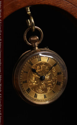 装飾の綺麗なスイス製の金無垢アンティーク懐中時計 【1913年製】-P2295-10