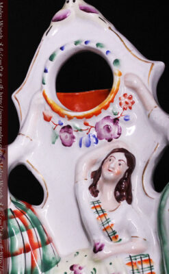 スタッフォードシャーの乙女3人の懐中時計用アンティークスタンド-S0825-4