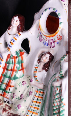 スタッフォードシャーの乙女3人の懐中時計用アンティークスタンド-S0825-5