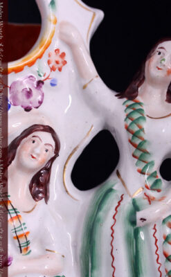 スタッフォードシャーの乙女3人の懐中時計用アンティークスタンド-S0825-6