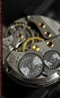 英国ベンソン 金無垢の特殊型女性用アンティーク腕時計 【1949年頃】-W1234-14