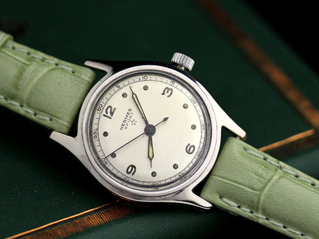エルメス 女性用のカジュアルなアンティーク腕時計 【1960年頃】