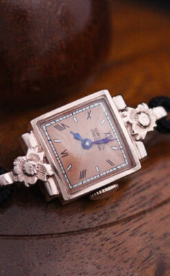 グリュエンのアンティーク腕時計-W1380-10