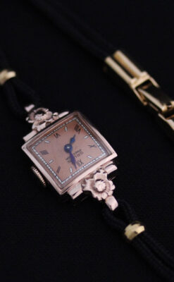 グリュエンのアンティーク腕時計-W1380-8