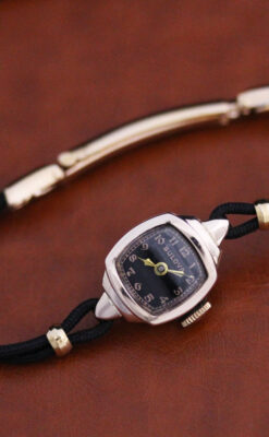 ブローバのアンティーク腕時計-W1391-7