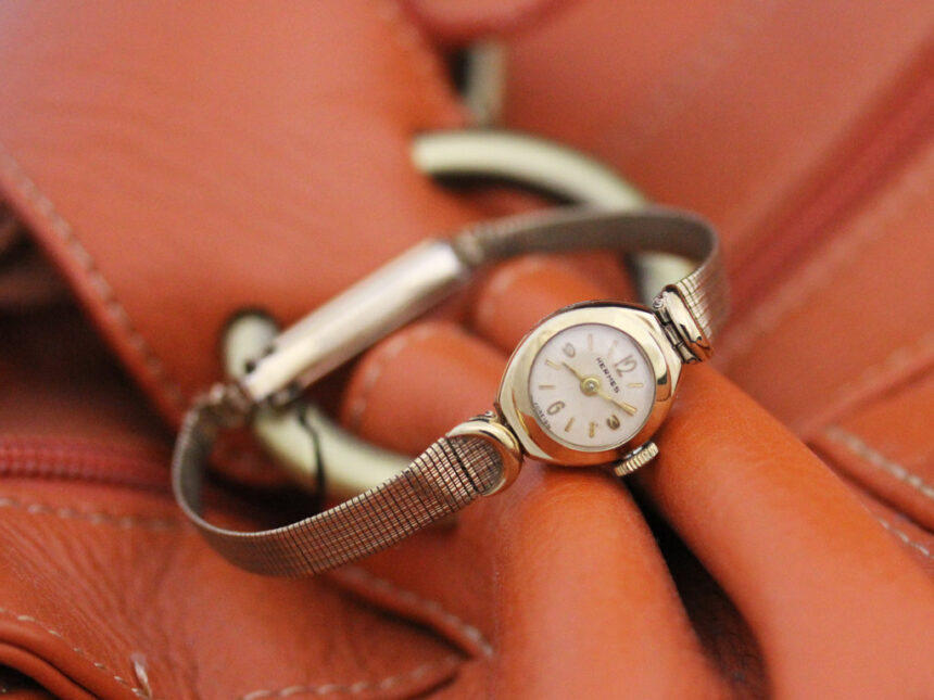 エルメスの女性用アンティーク腕時計-W1395-1
