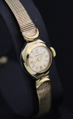 エルメスの女性用アンティーク腕時計-W1395-11