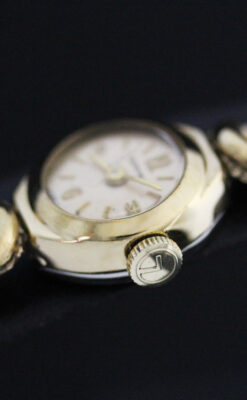 エルメスの女性用アンティーク腕時計-W1395-12