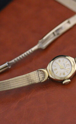 エルメスの女性用アンティーク腕時計-W1395-8