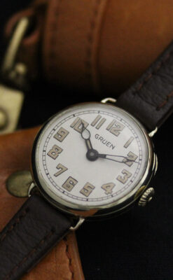 グリュエンのアンティーク腕時計-W1405-3