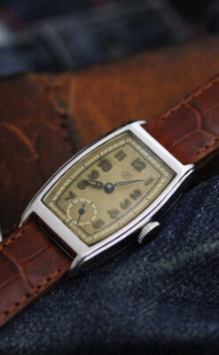 ユンハンスのアンティーク腕時計-W1406-1
