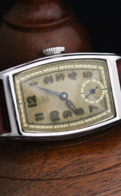 ユンハンスのアンティーク腕時計-W1406-11