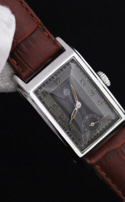 ユンハンスのアンティーク腕時計-W1407-3