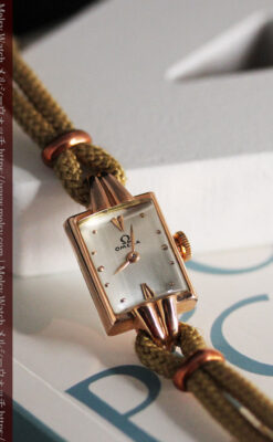 オメガ 金無垢ローズゴールドの女性用アンティーク腕時計 【1946年製】箱付き-W1186-4