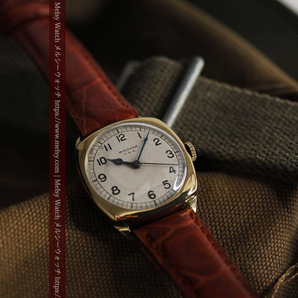 英国仕様ウォルサム クッション型の金無垢アンティーク腕時計 【1946年頃】