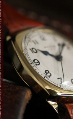 英国ウォルサム クッション型の金無垢アンティーク腕時計 【1946年頃】-W1214-13