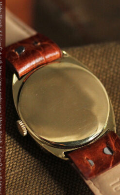 英国ウォルサム クッション型の金無垢アンティーク腕時計 【1946年頃】-W1214-14