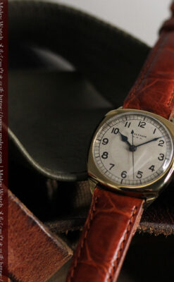 英国ウォルサム クッション型の金無垢アンティーク腕時計 【1946年頃】-W1214-3