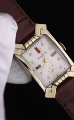 ブローバのアンティーク腕時計-W1417-7