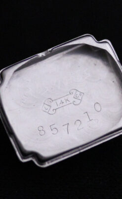 ハミルトンのアンティーク腕時計-W1422-23