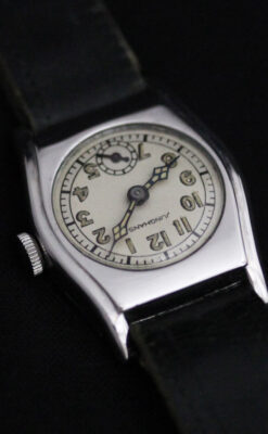 ユンハンスのアンティーク腕時計-W1425-6