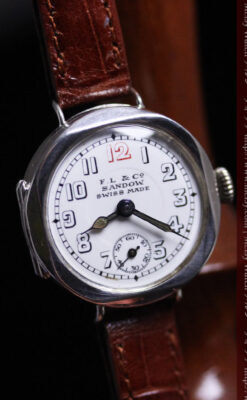 スイス製のアンティーク腕時計-W1433-9