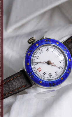 青いエナメル装飾の銀無垢アンティーク腕時計-W1441-5