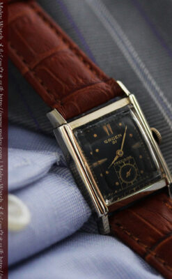 グリュエンの少し小さめの黒文字盤のアンティーク腕時計-W1459-2