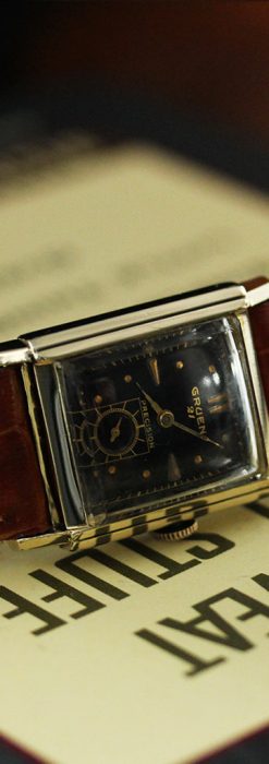 グリュエンの少し小さめの黒文字盤のアンティーク腕時計-W1459-3