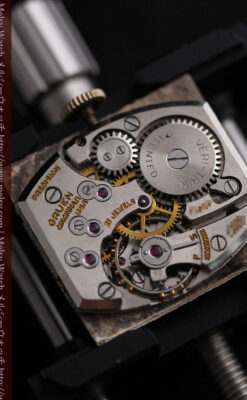 グリュエン騎士の兜のようなアンティーク腕時計-W1461-18