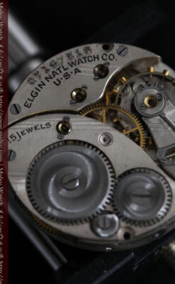 可動ラグを持つエルジンの雰囲気あるアンティーク腕時計-W1462-15